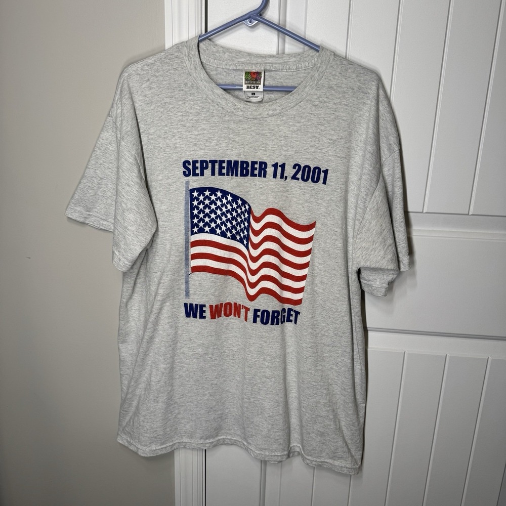 Vtg Fruit of the Loom 9/11 Remembrance Graphic T-Shirt Ash Gray Mens XL